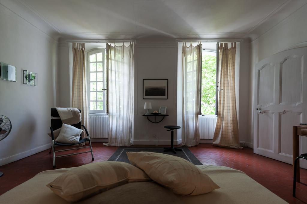 L'Enclos Lorgues Room photo