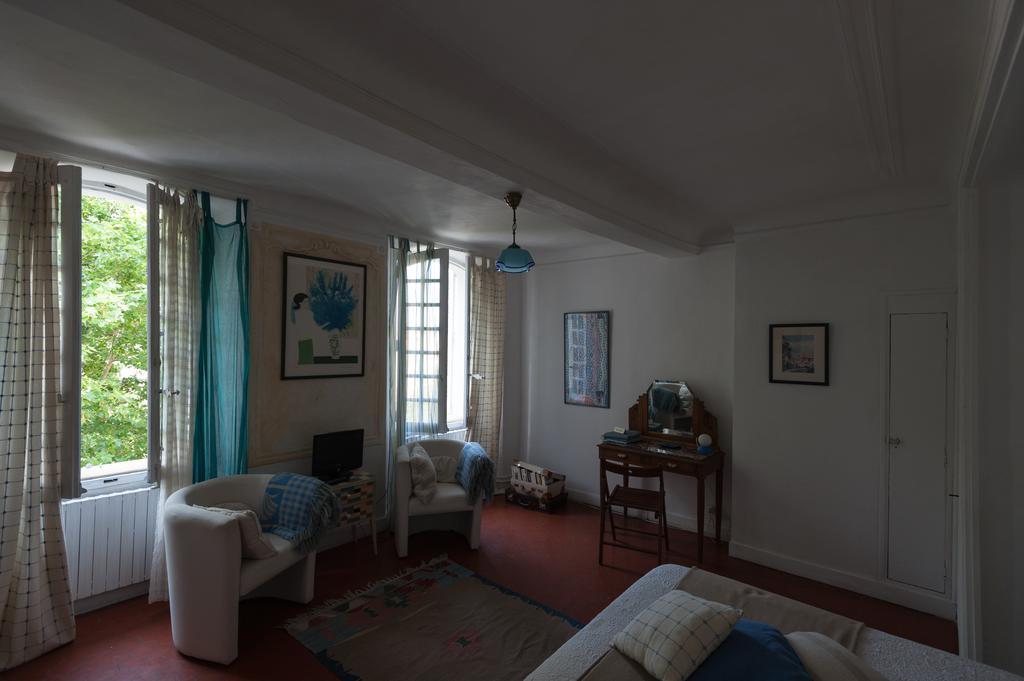 L'Enclos Lorgues Room photo